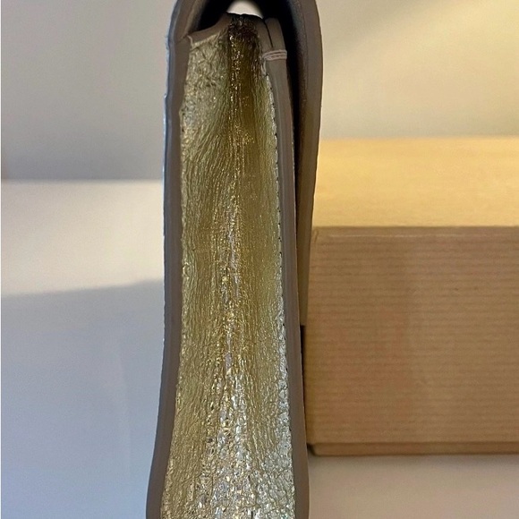 Christian Louboutin Vero Dodat Nappa Pepite Gold Clutch / Handbag - Picture 3 of 13